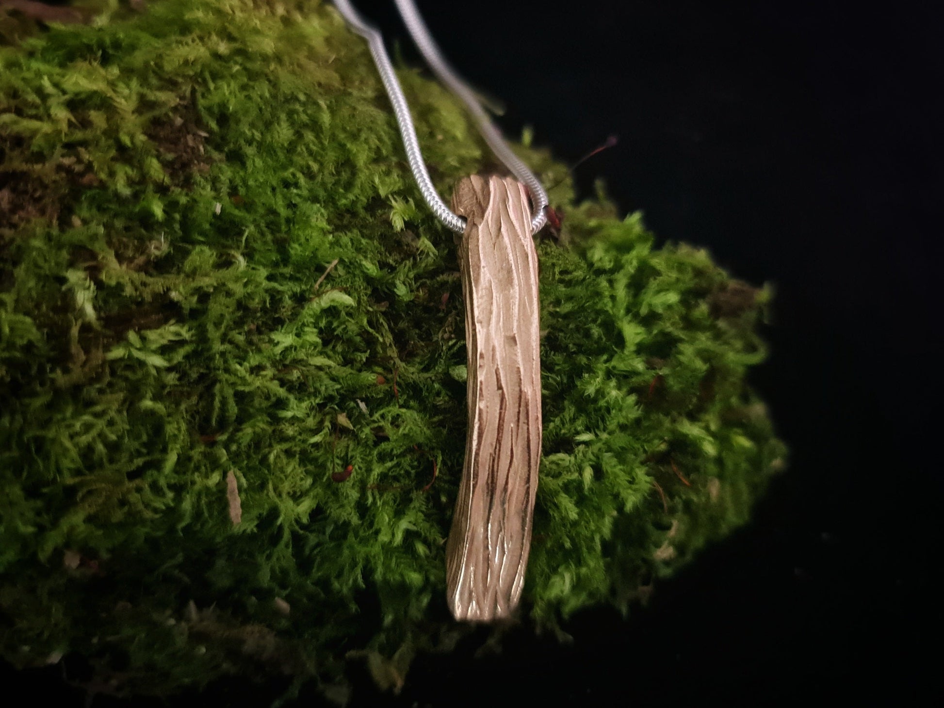 Quarrywood bark bronze curved pendant necklace